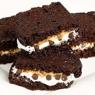 grilled-chocolate-peanut-butter-marshmallow-pound-cake-sandwich