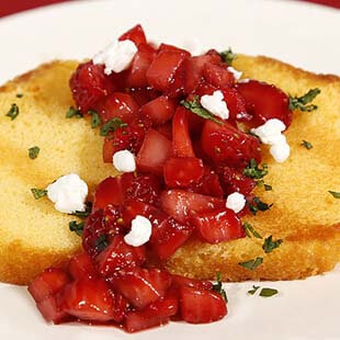 lemon-pound-cake-crostini